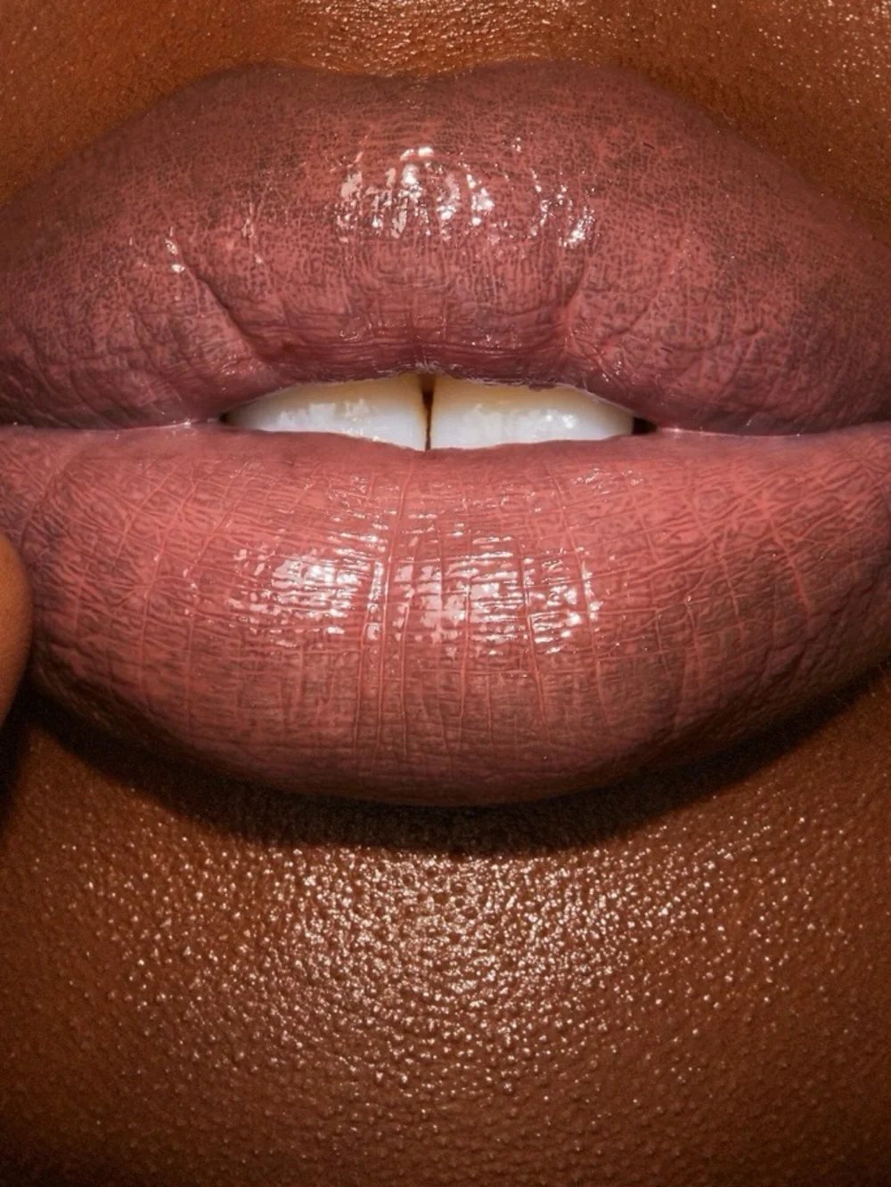 New Charlotte Tilbury Hyaluronic HappyKiss Lipstick Balm in Pillow Talk